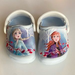 Toddler CROCS Frozen II